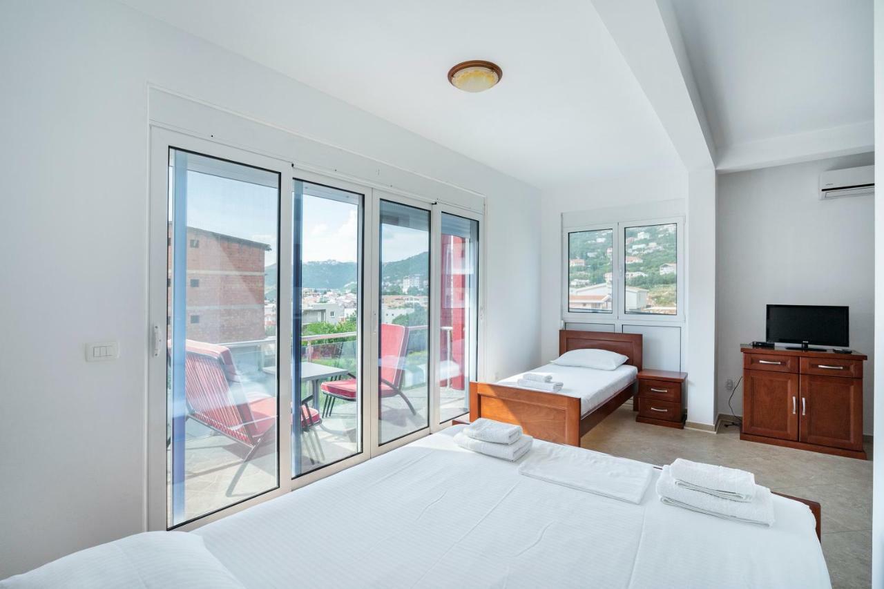 Apartments Vila A1 Dobra Voda Ngoại thất bức ảnh
