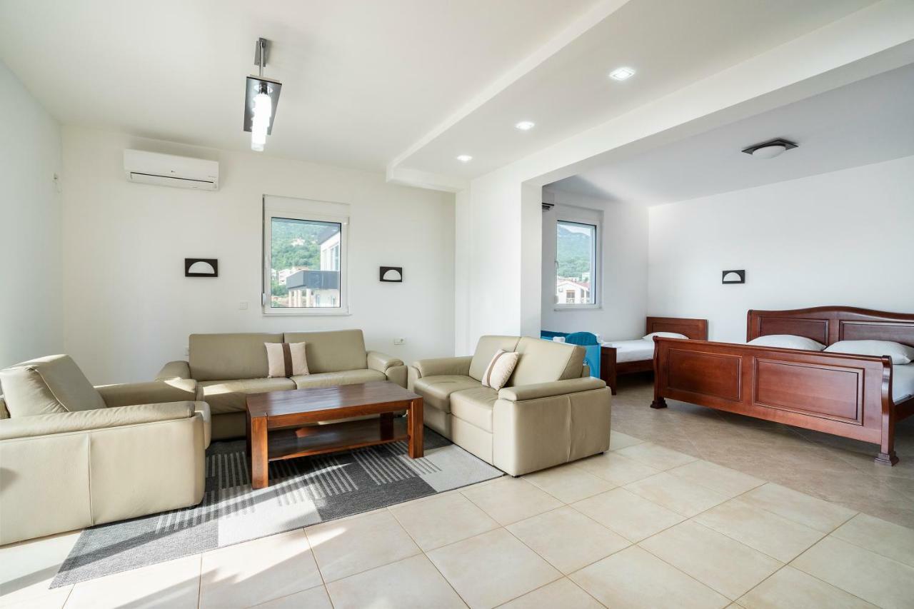 Apartments Vila A1 Dobra Voda Ngoại thất bức ảnh