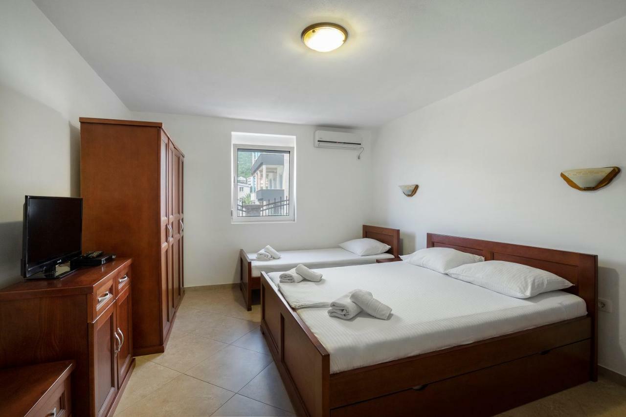Apartments Vila A1 Dobra Voda Ngoại thất bức ảnh