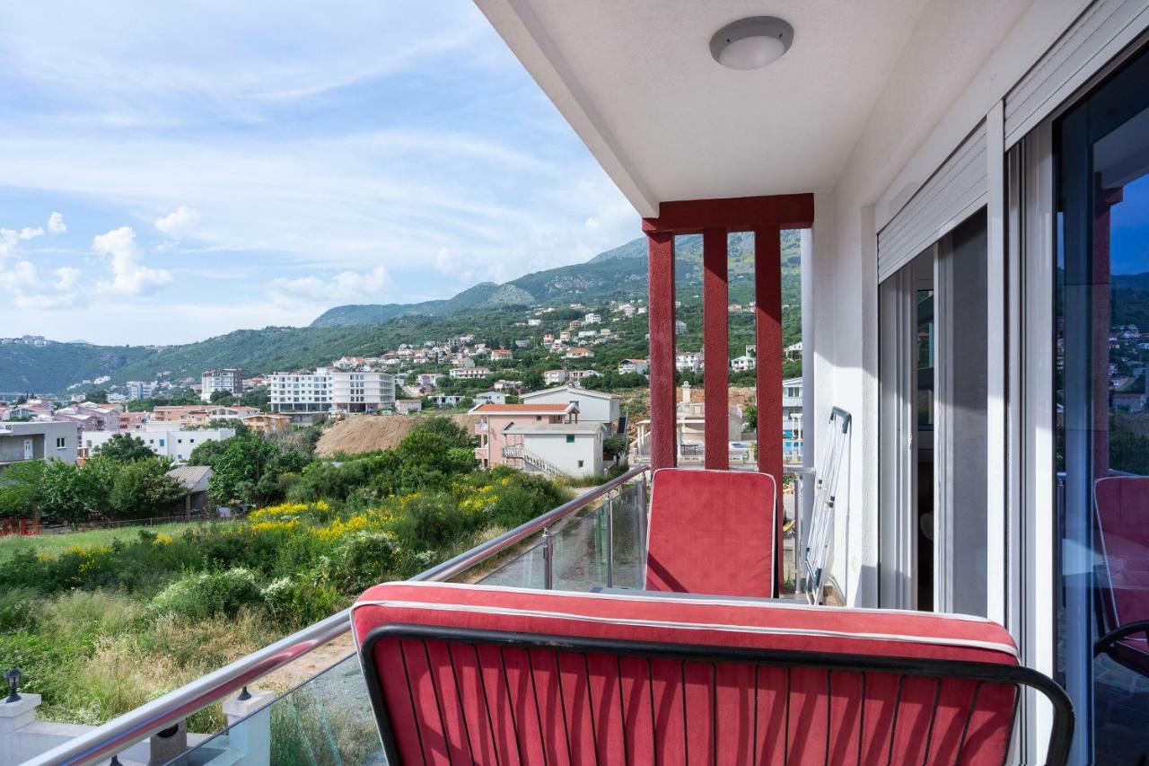 Apartments Vila A1 Dobra Voda Ngoại thất bức ảnh