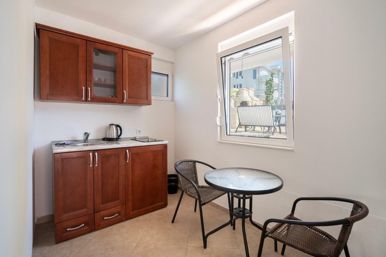 Apartments Vila A1 Dobra Voda Ngoại thất bức ảnh