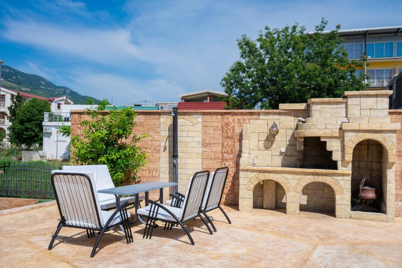 Apartments Vila A1 Dobra Voda Ngoại thất bức ảnh