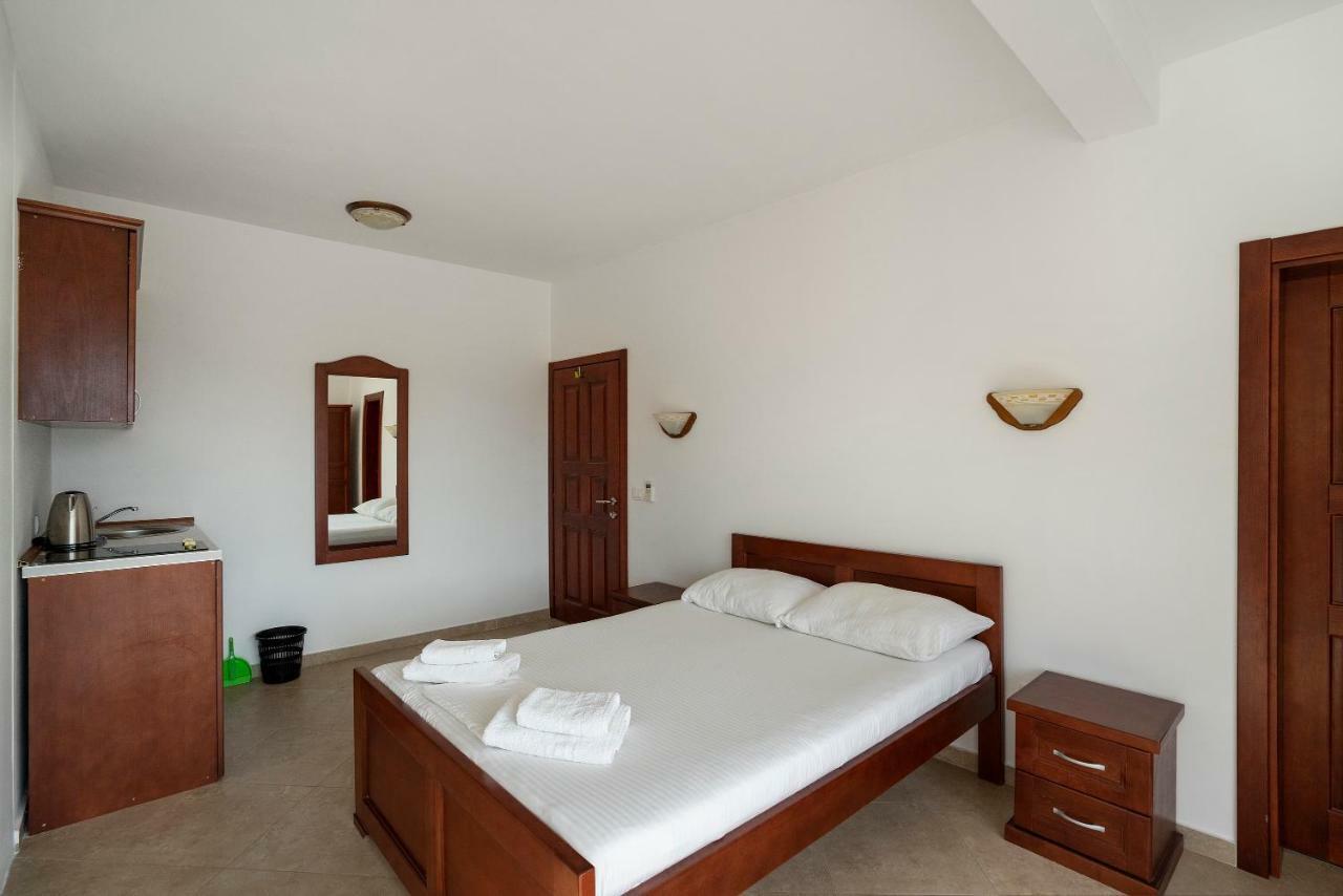 Apartments Vila A1 Dobra Voda Ngoại thất bức ảnh