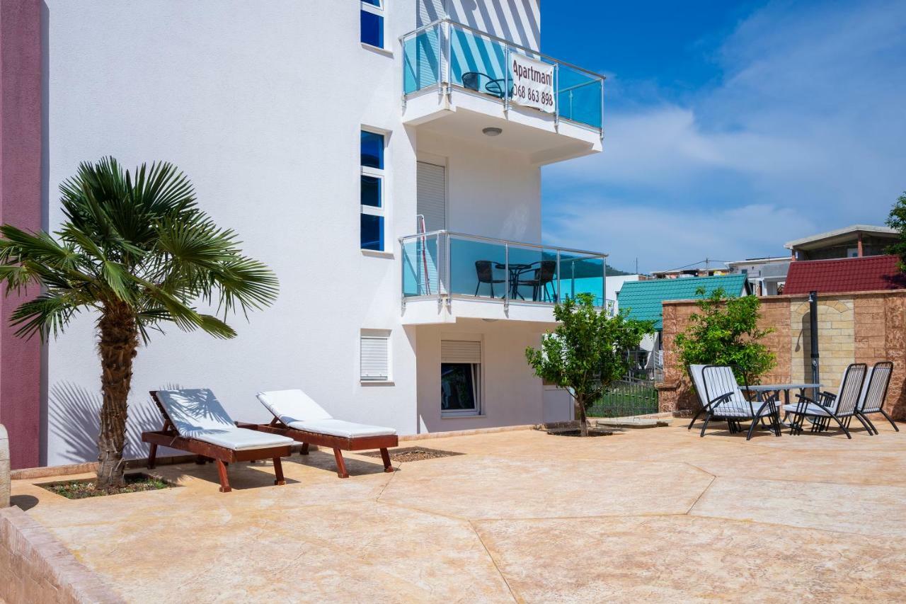 Apartments Vila A1 Dobra Voda Ngoại thất bức ảnh